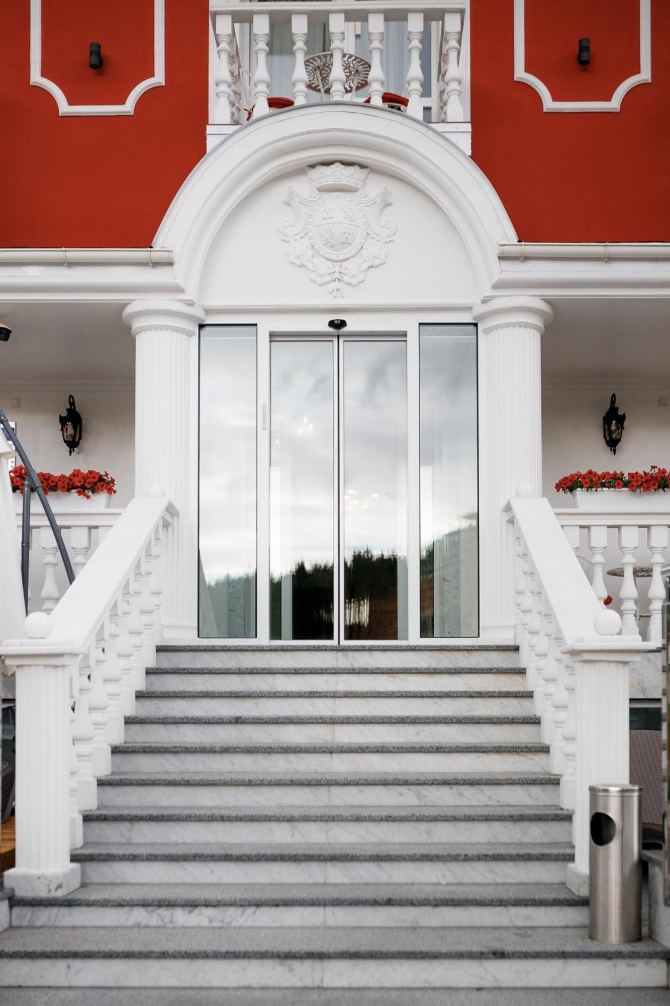 Chevalier Hotel & Spa Bukovel Exterior photo