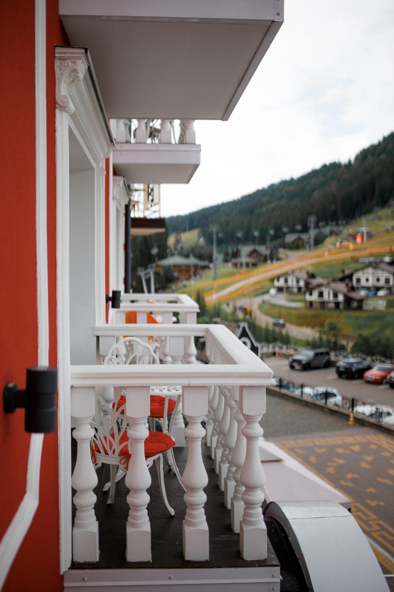 Chevalier Hotel & Spa Bukovel Exterior photo